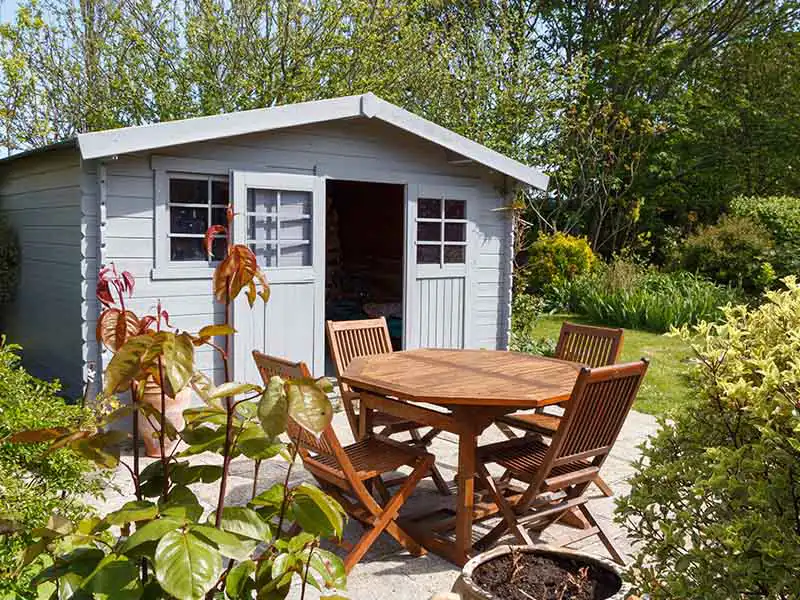 Tahan Terhadap Air Hujan dan Paparan Sinar Matahari