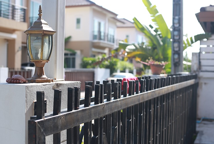 cara merawat pagar besi terhindar dari karat